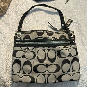 Coach cloth purse gray and black 
M1193-19191